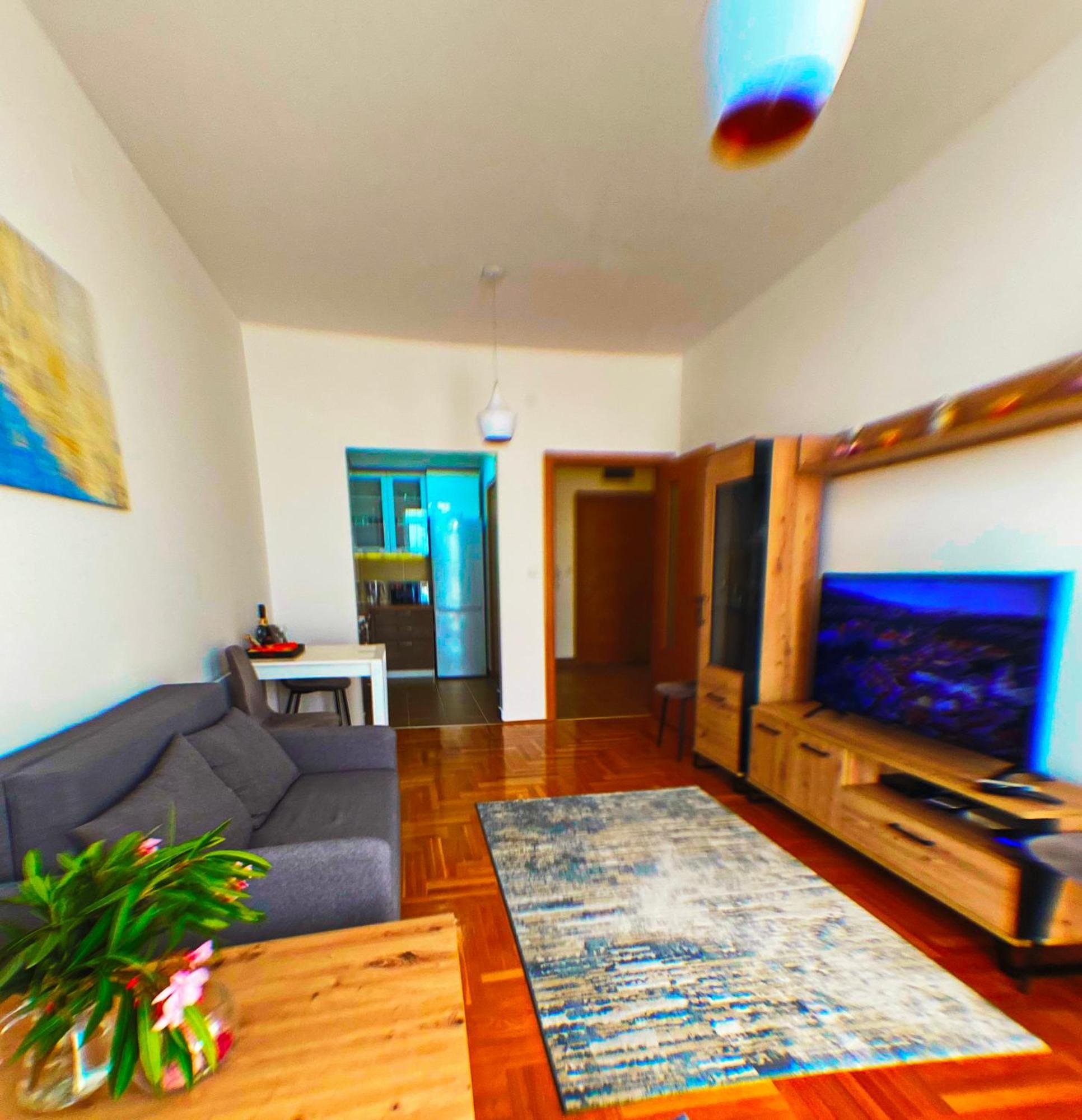 Apartment Sova Тиват Екстер'єр фото