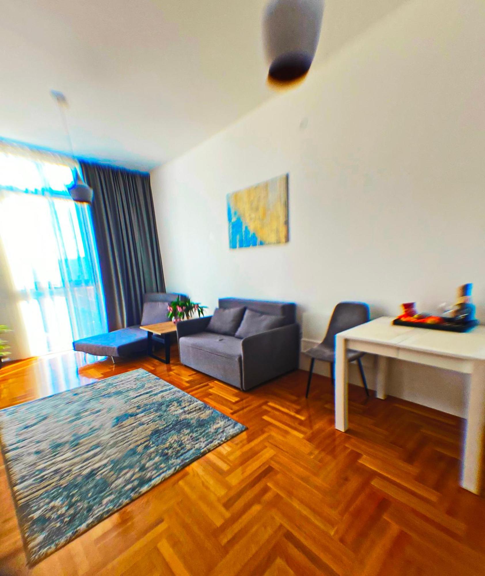 Apartment Sova Тиват Екстер'єр фото